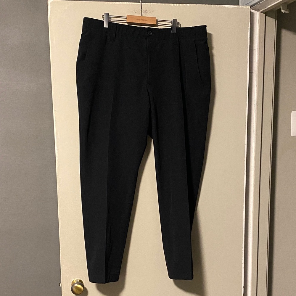 Under Armour Men's Dark Pants